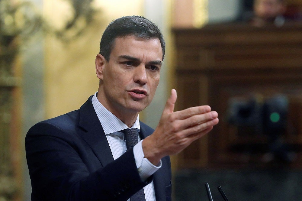 El Epílogo: "Sánchez habrá de verselas, sin violar la carta magna, con los independentistas que le han apoyado" El Epílogo: "Sánchez habrá de verselas, sin violar la carta magna, con los independentistas que le han apoyado"