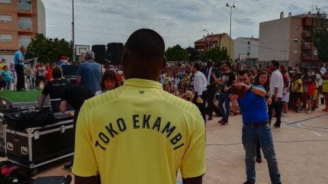 Ekambi durante su presentaci&oacute;n