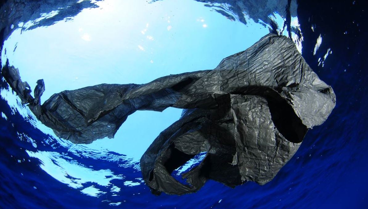 Señales del fin del mundo: La ropa invade el océano Señales del fin del mundo: La ropa invade el océano