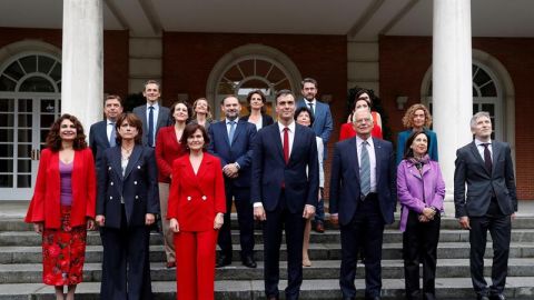 Foto de familia del Gobierno de Pedro S&aacute;nchez