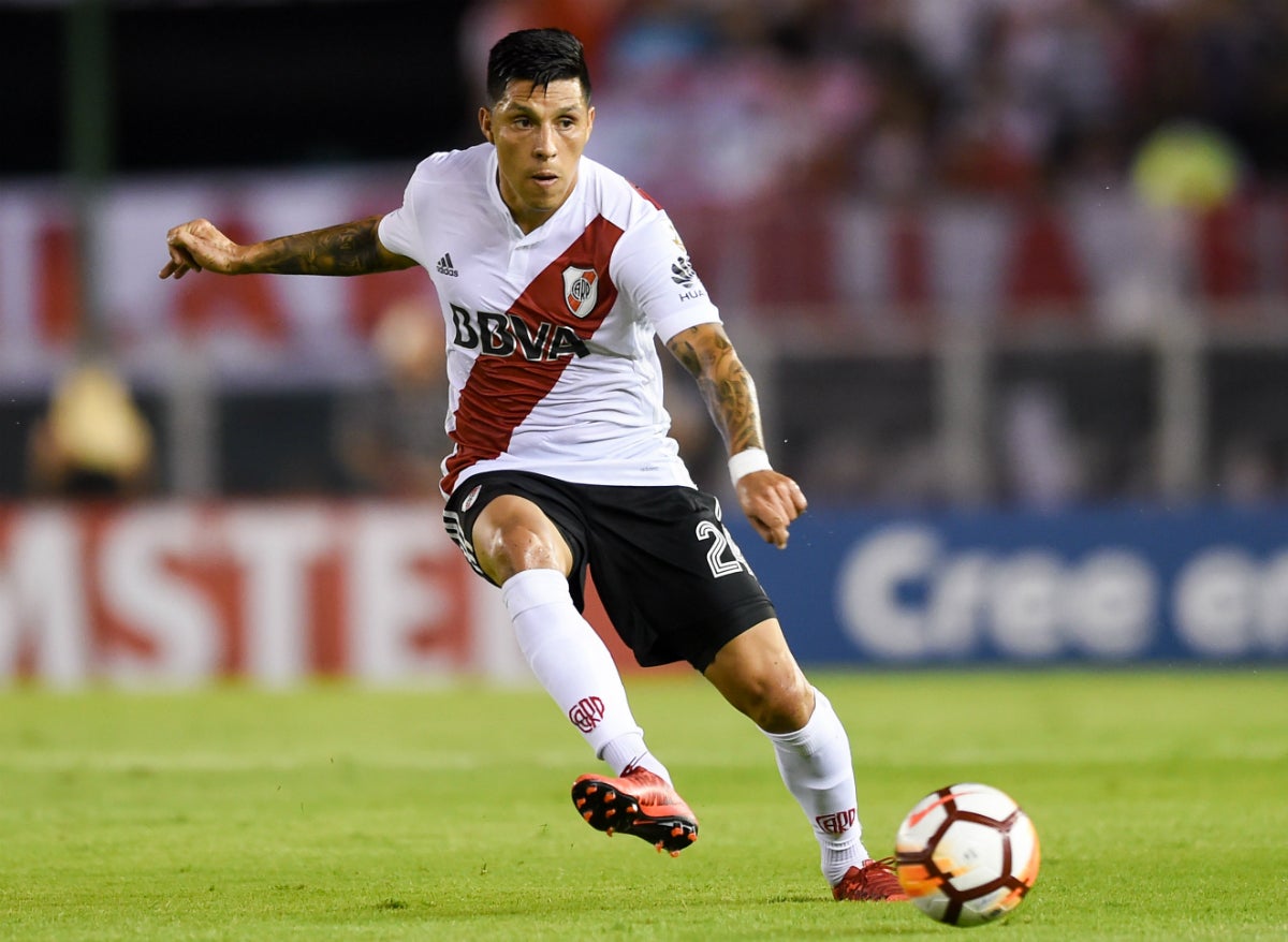 <p>Jorge Sampaoli llama al exvalencianista Enzo Pérez para sustituir al lesionado Lanzini</p> <p>Jorge Sampaoli llama al exvalencianista Enzo Pérez para sustituir al lesionado Lanzini</p>
