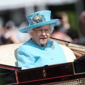 La reina Isabel II en la celebración de su 92 cumpleaños