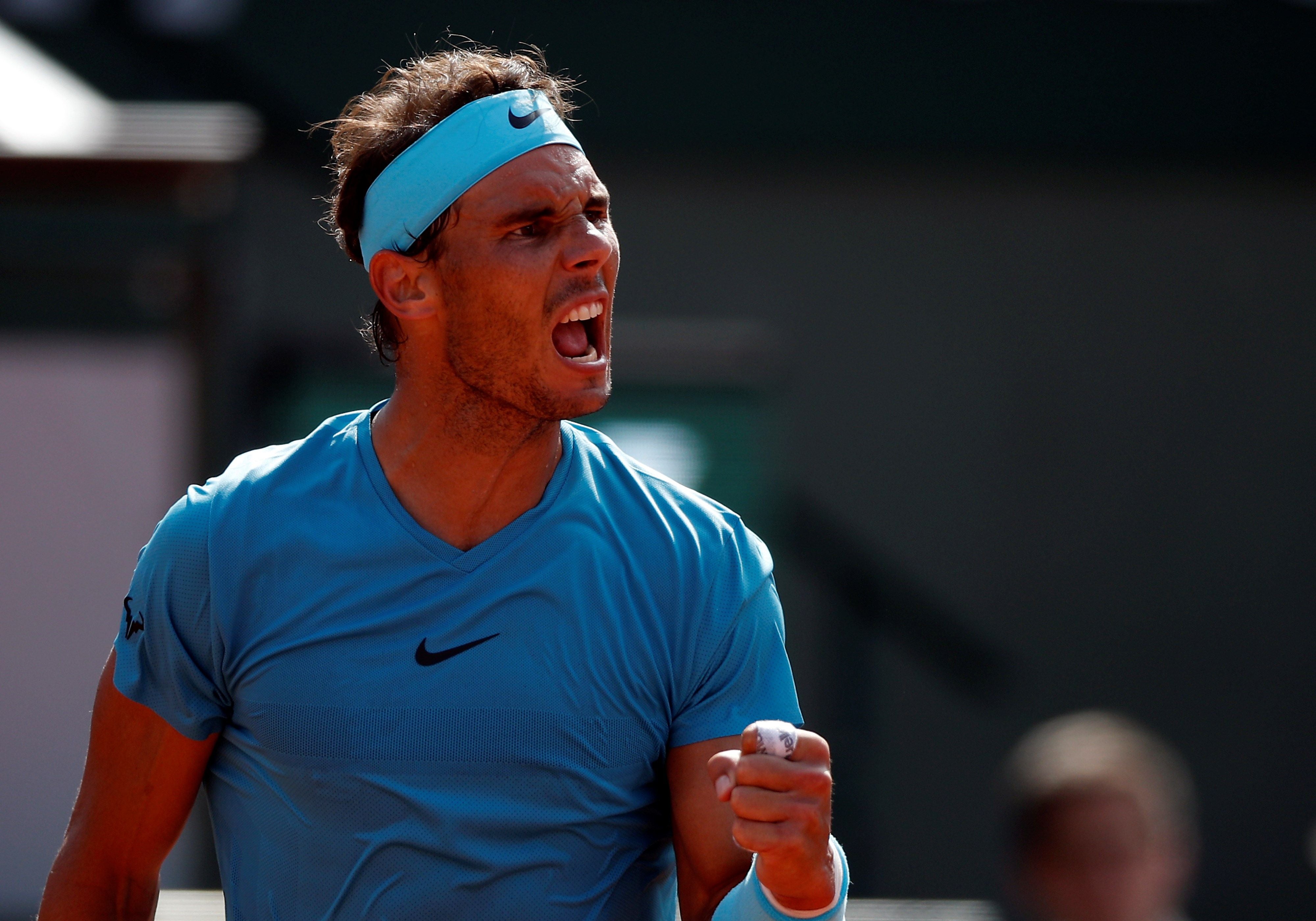 Así se prepara Rafa Nadal un día antes de su undécima final de Roland Garros: entrenamiento con Moyá, visitas y partida de parchís Así se prepara Rafa Nadal un día antes de su undécima final de Roland Garros: entrenamiento con Moyá, visitas y partida de parchís