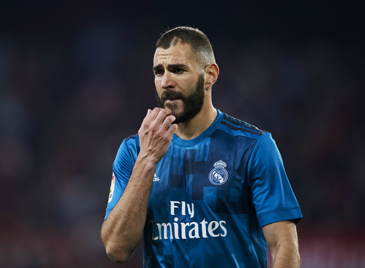 <p>Emmanuel Macron: "¿Benzema? Hasta un jugador talentoso puede destruir un colectivo"</p> <p>Emmanuel Macron: "¿Benzema? Hasta un jugador talentoso puede destruir un colectivo"</p>