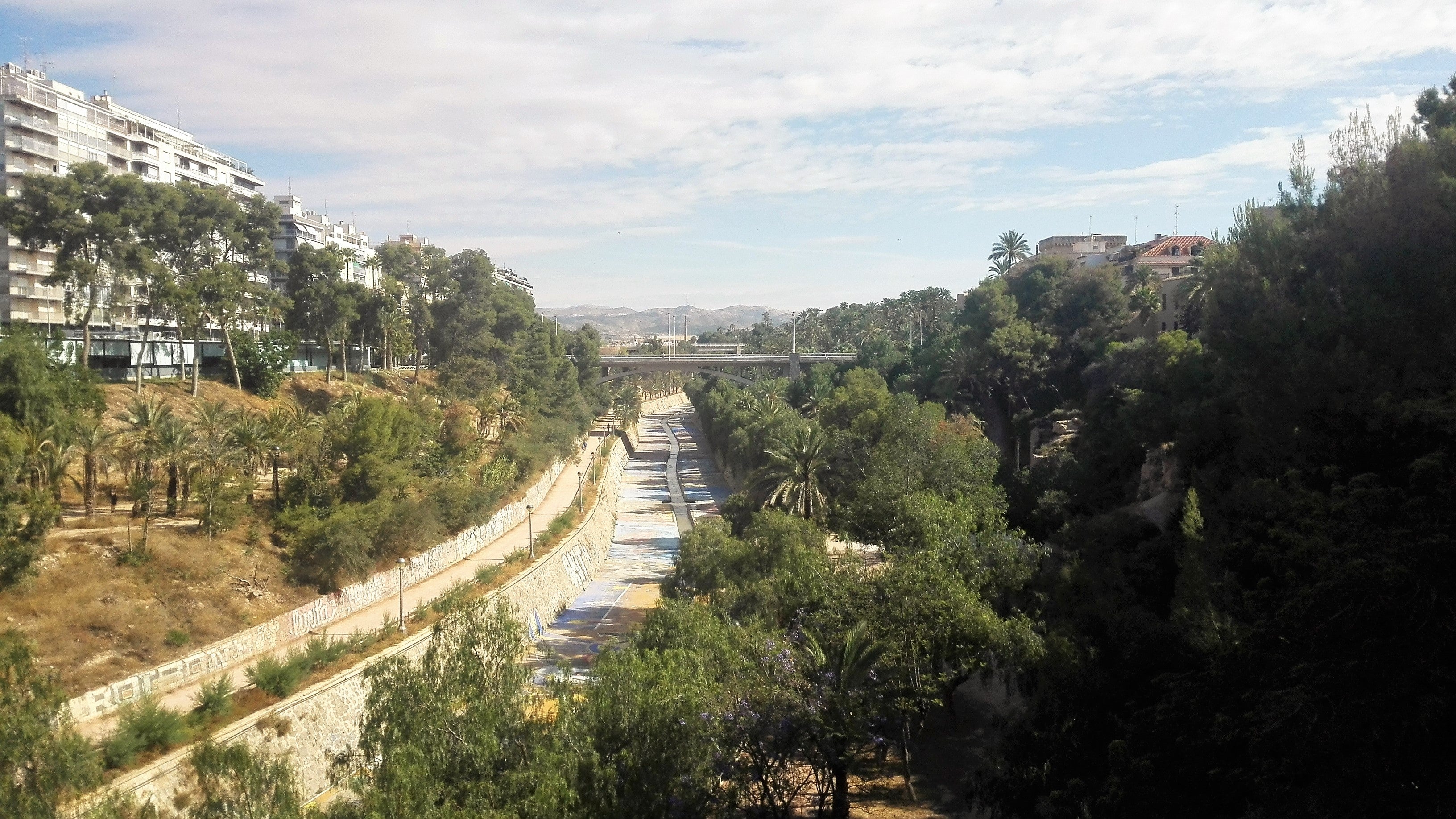 <p>El sol se impone de nuevo en Elche, Crevillent y Santa Pola y las temperaturas se dirigen a los 30 grados </p> <p>El sol se impone de nuevo en Elche, Crevillent y Santa Pola y las temperaturas se dirigen a los 30 grados </p>
