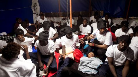 Los 629 inmigrantes que han sido trasladados al barco 'Aquarius'