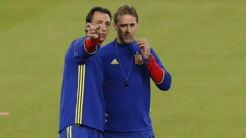 Pablo Sanz y Julen Lopetegui, entrenadores de la Selección española de fútbol Pablo Sanz y Julen Lopetegui, entrenadores de la Selección española de fútbol