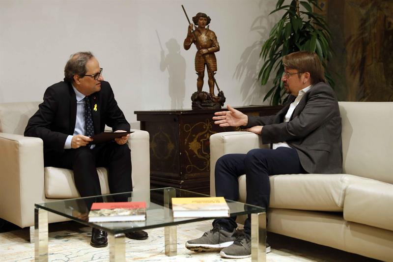 <p>Domènech pide a Torra voluntad de acuerdo real y una mesa para el diálogo en Cataluña</p> <p>Domènech pide a Torra voluntad de acuerdo real y una mesa para el diálogo en Cataluña</p>