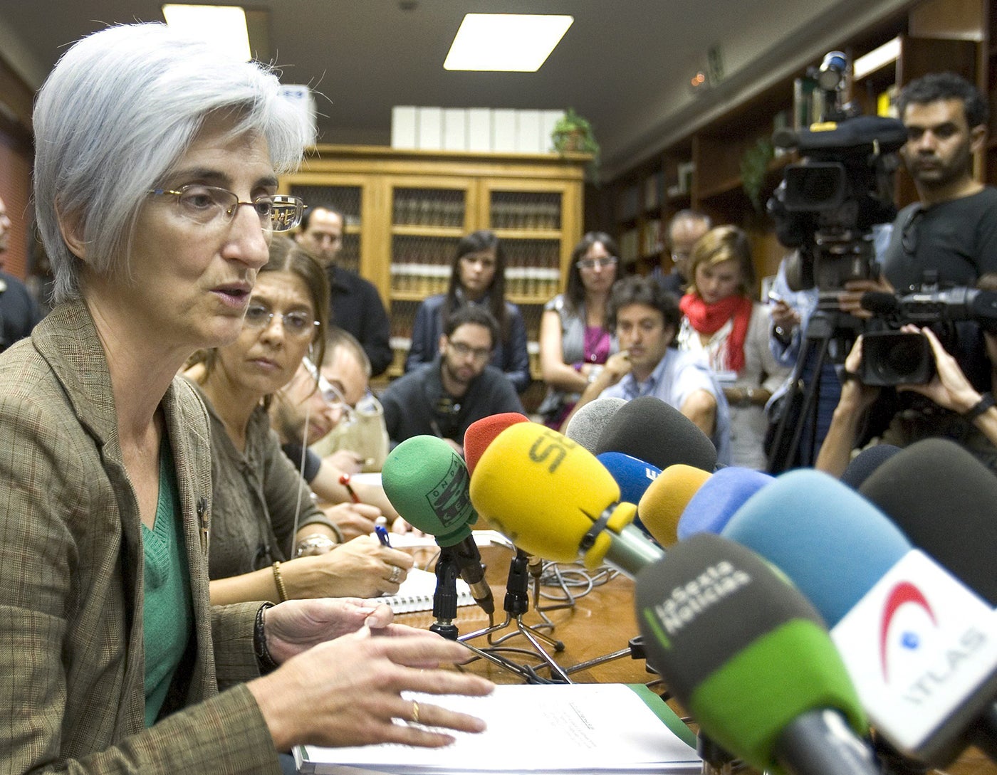 <p>El Gobierno propone a María José Segarra como fiscal general del Estado</p> <p>El Gobierno propone a María José Segarra como fiscal general del Estado</p>