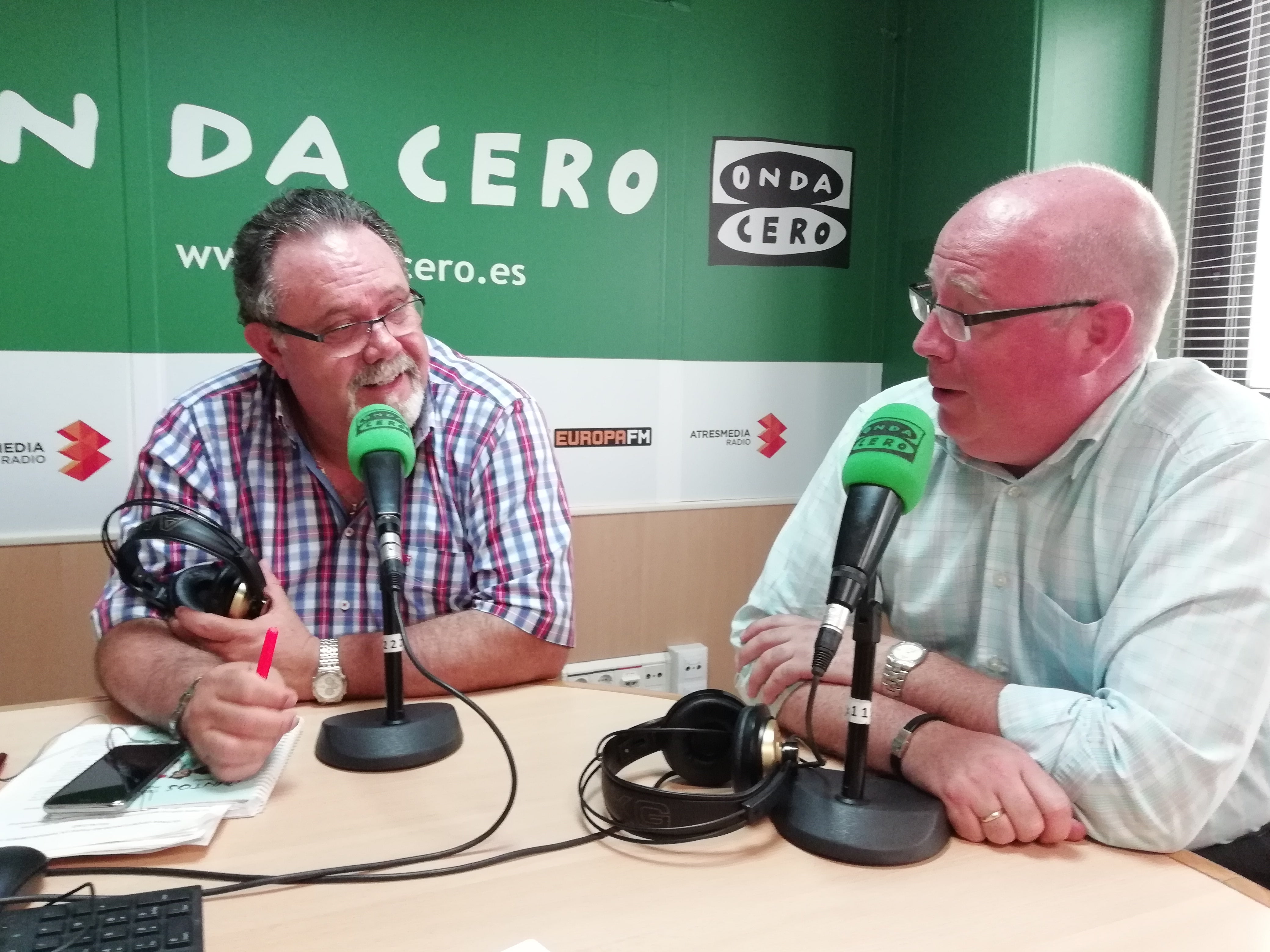 La Consellería de Educación abre la convocatoria de becas de comedor y el banco de libros La Consellería de Educación abre la convocatoria de becas de comedor y el banco de libros