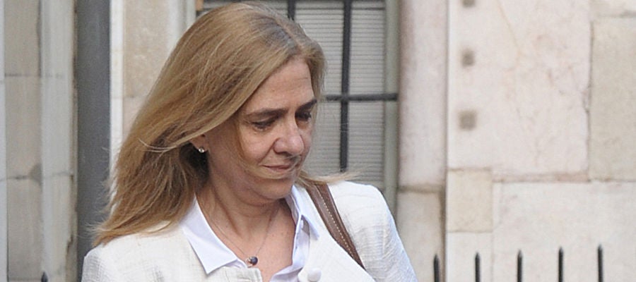 La infanta Cristina con gesto serio La infanta Cristina con gesto serio