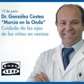 El oftalmólogo Alberto González Costea
