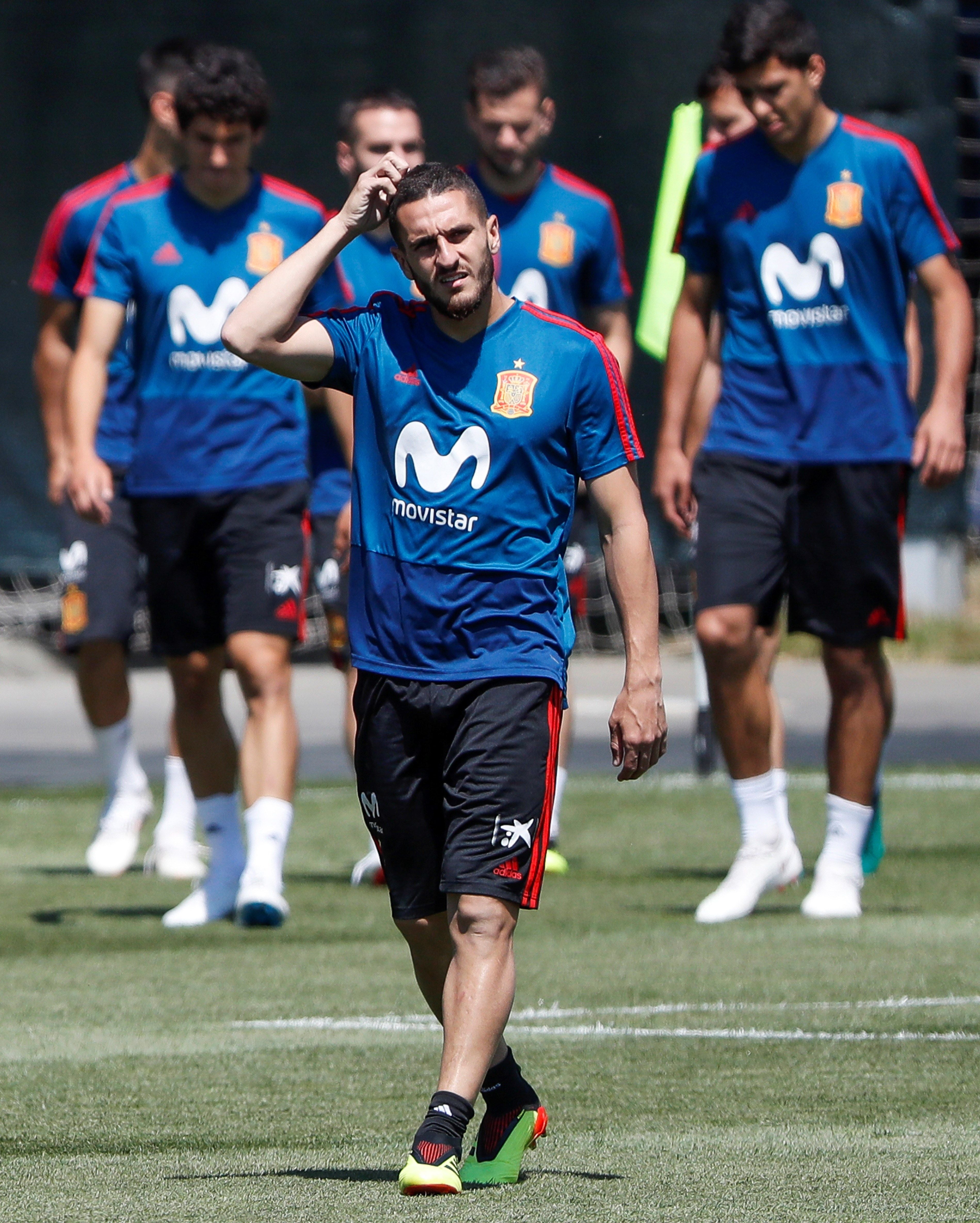 Koke acompañará a Busquets en el medio y Asensio suplirá a Silva Koke acompañará a Busquets en el medio y Asensio suplirá a Silva