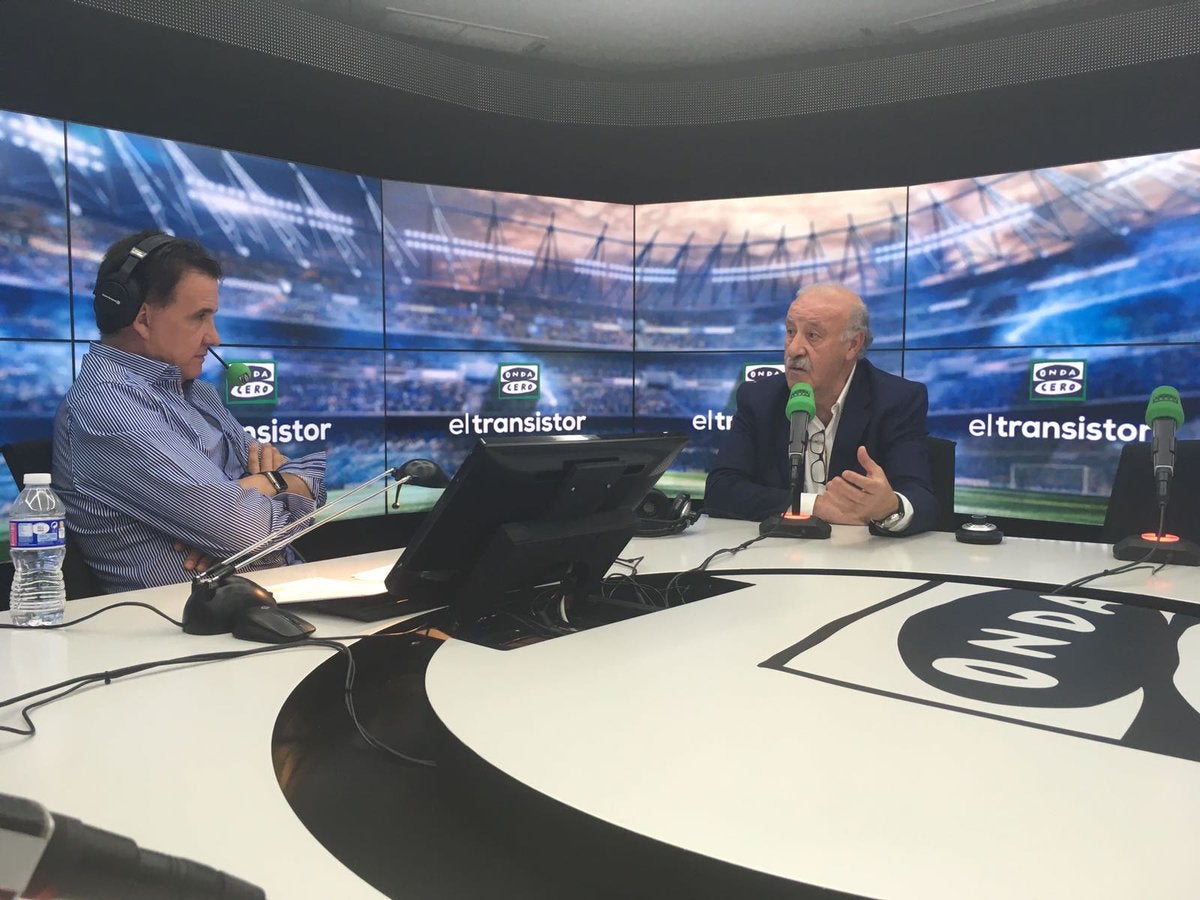 <p>Vicente del Bosque: "Entrenar al Real Madrid es extraordinario, pero hacerlo con la Selección española es incondicional"</p> <p>Vicente del Bosque: "Entrenar al Real Madrid es extraordinario, pero hacerlo con la Selección española es incondicional"</p>
