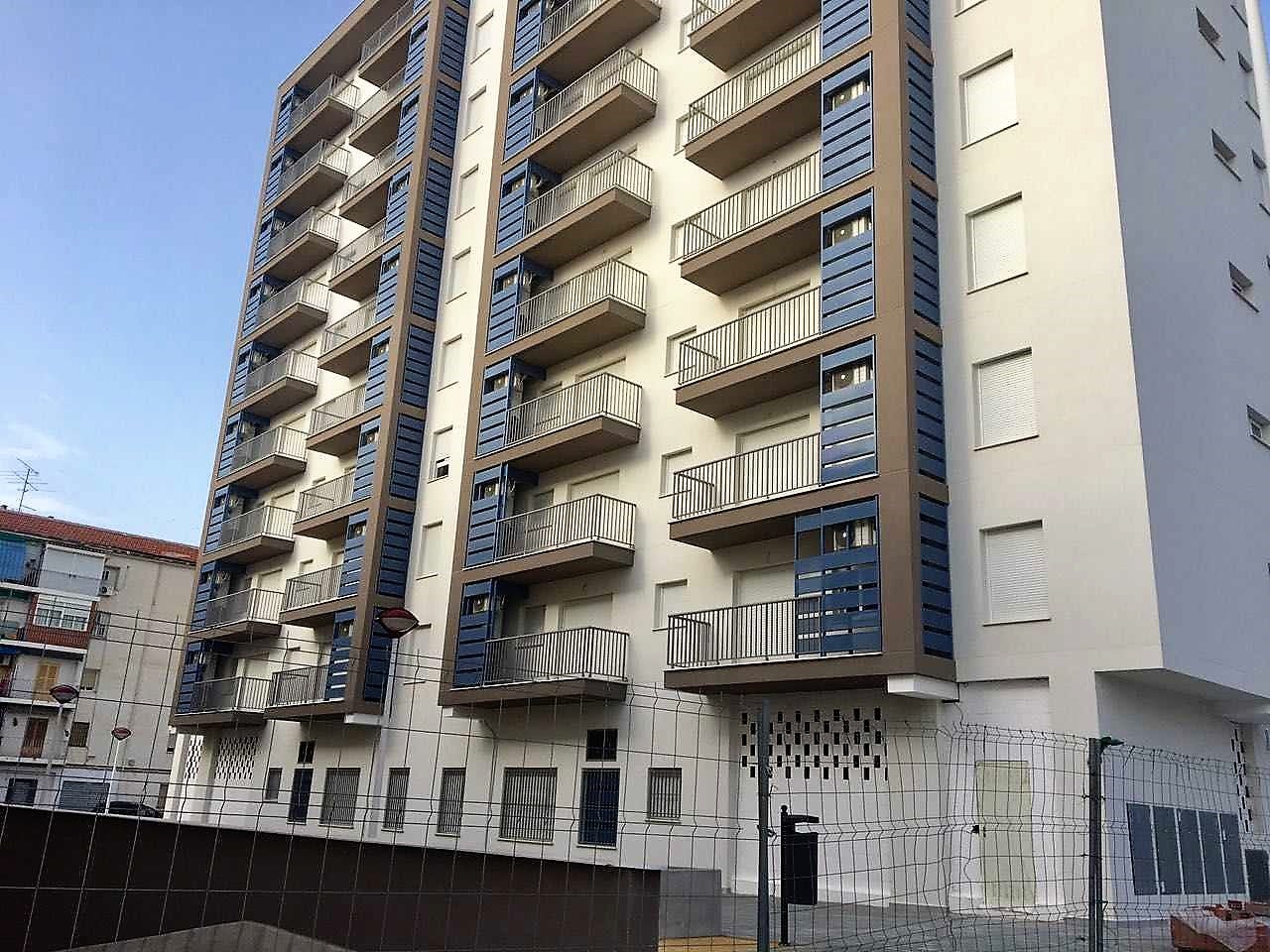 <p>El Ayuntamiento de Elche anuncia a los vecinos de San Antón que va a intentar que las ayudas de sus viviendas queden exentas de tributación </p> <p>El Ayuntamiento de Elche anuncia a los vecinos de San Antón que va a intentar que las ayudas de sus viviendas queden exentas de tributación </p>