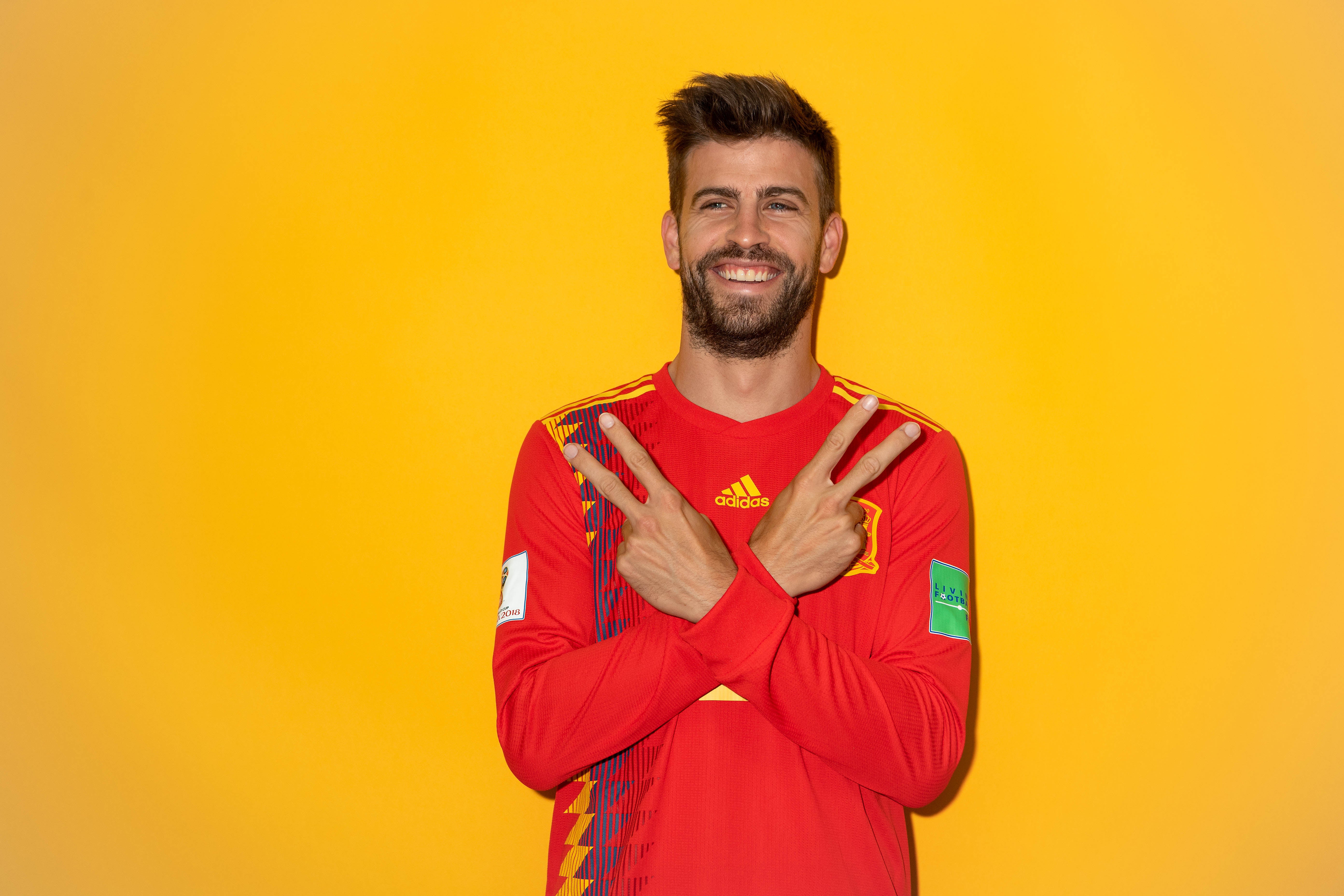 <p>Piqué pide unidad: "Todos unidos, ahora más que nunca"</p> <p>Piqué pide unidad: "Todos unidos, ahora más que nunca"</p>