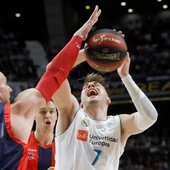 Timma y Doncic, durante el Real Madrid - Baskonia Timma y Doncic, durante el Real Madrid - Baskonia