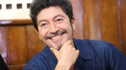Pedro González Moreno, autor de "La mujer de la escalera" Concesión del Premio de Novela Café de Gijón 2017