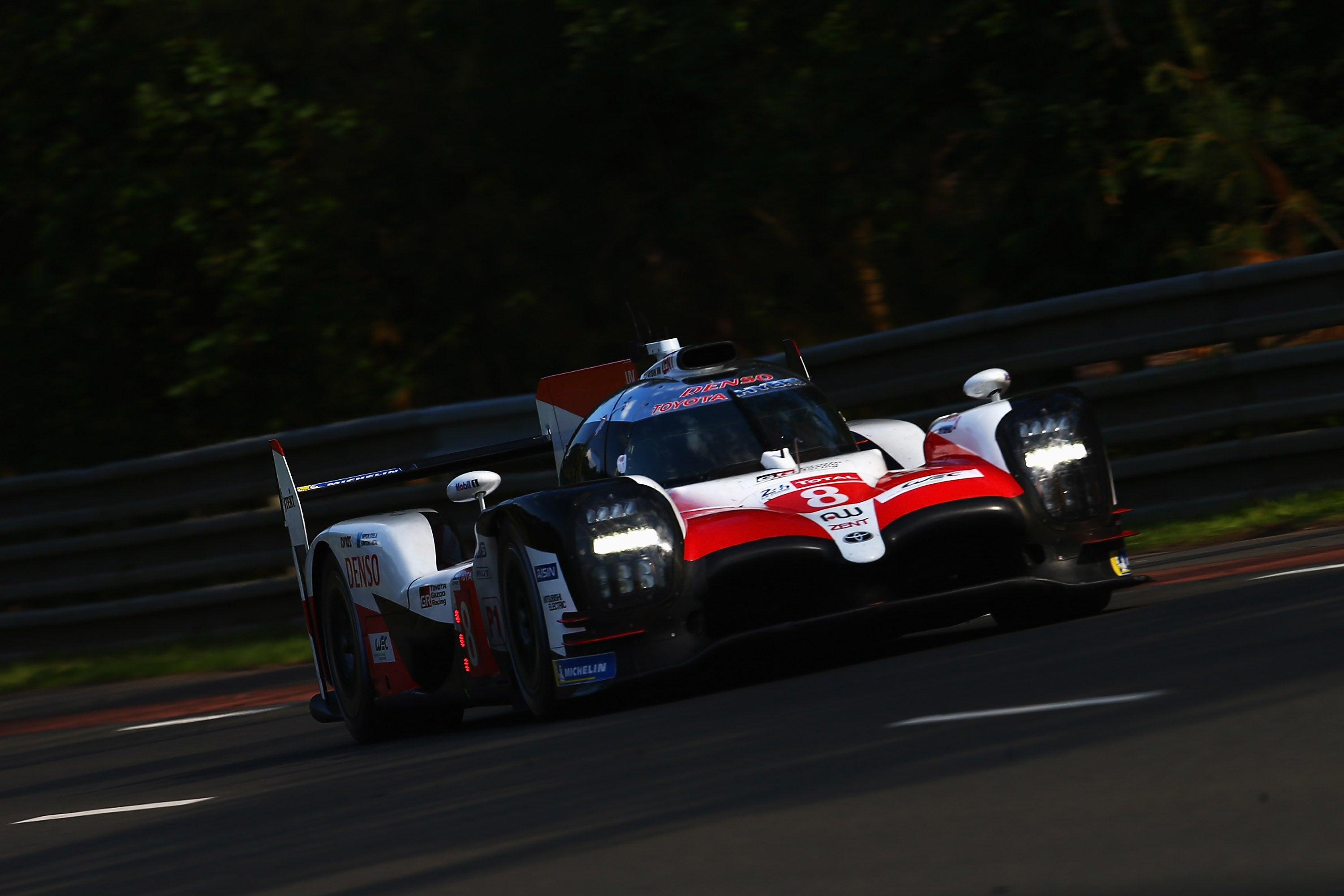 <p>El coche de Alonso marca el mejor registro en la primera tanda de clasificación de las 24 horas de Le Mans</p> <p>El coche de Alonso marca el mejor registro en la primera tanda de clasificación de las 24 horas de Le Mans</p>