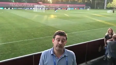 <p>Primer entrenamiento de Fernando Hierro al frente de la Selección</p> <p>Primer entrenamiento de Fernando Hierro al frente de la Selección</p>