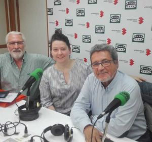 Miembros de la Asociación Amigos de Javier Segovia durante la entrevista en Onda Cero Miembros de la Asociación Amigos de Javier Segovia durante la entrevista en Onda Cero