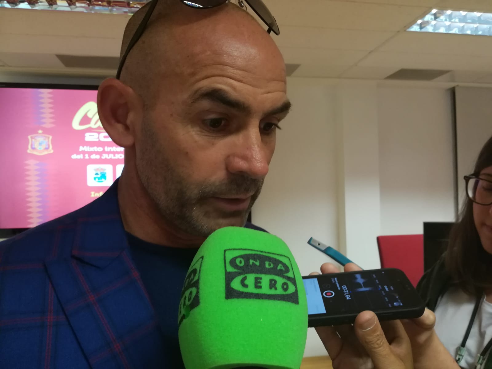 Esperando a Pedro Sánchez y Christian Santos mientras que Paco Jémez no renuncia a entrenar en segunda División Esperando a Pedro Sánchez y Christian Santos mientras que Paco Jémez no renuncia a entrenar en segunda División