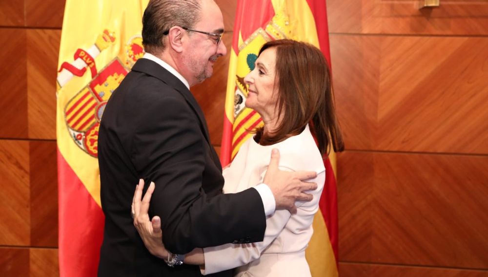 La delegada del Gobierno, Carmen Sánchez, con el presidente Lambán