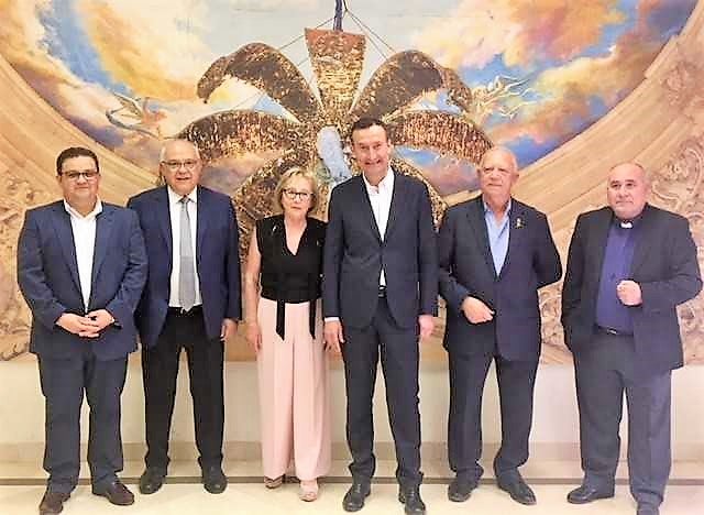 <p>El Patronato del Misteri d’Elx designa a María del Carmen Martínez portaestandarte de las representaciones de agosto </p> <p>El Patronato del Misteri d’Elx designa a María del Carmen Martínez portaestandarte de las representaciones de agosto </p>