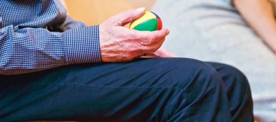 Cada año se diagnostican 900 nuevos casos de ELA en España Cada año se diagnostican 900 nuevos casos de ELA en España