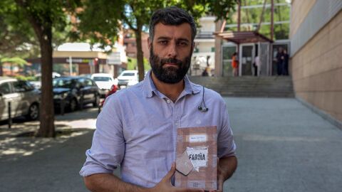 El periodista Nacho Carretero acude al juicio oral junto a miembros de la editorial Libros del KO, por la demanda presentada por el ex alcalde de O Grove, Alfredo Bea Gondar