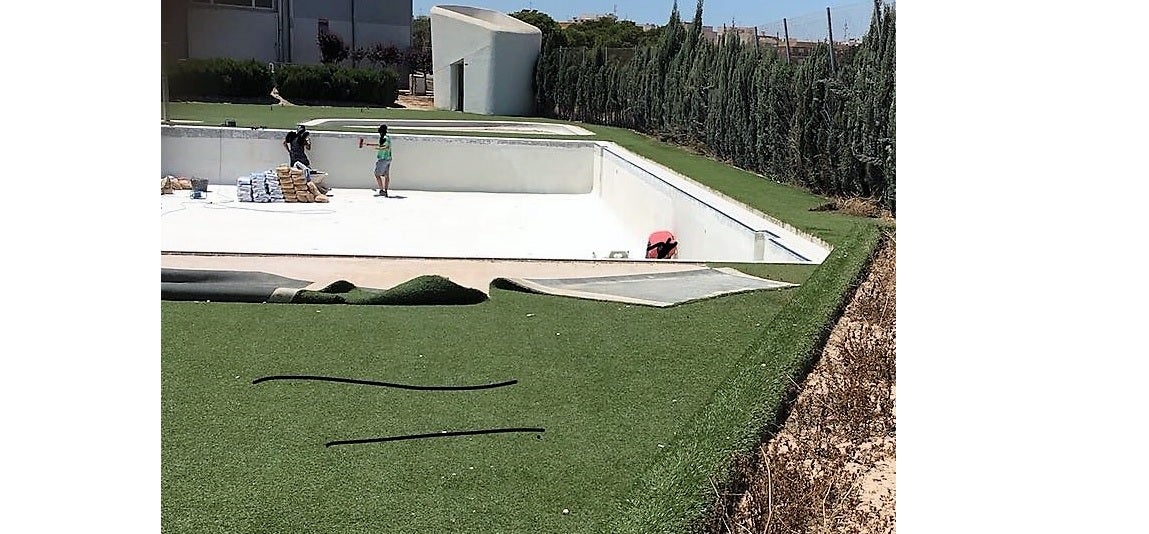 Malestar en la pedanía de El Altet por el retraso en la apertura de su piscina descubierta Malestar en la pedanía de El Altet por el retraso en la apertura de su piscina descubierta