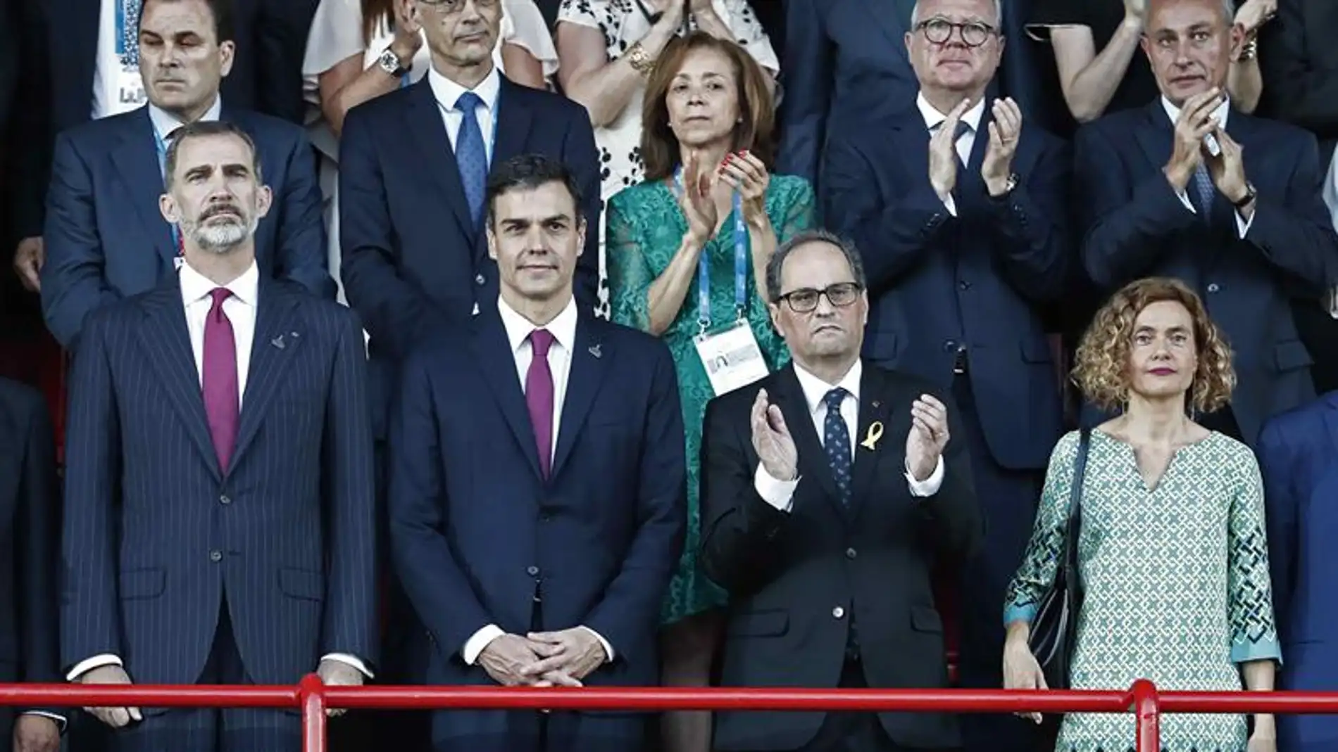 El Rey Felipe VI, Pedro Sánchez, Quim Torra y Meritxell Batet durante la inauguración de los Juegos del Mediterráneo