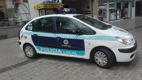La Policia Local cerro una discoteca por servir alcohol a menores La Policia Local cerro una discoteca por servir alcohol a menores