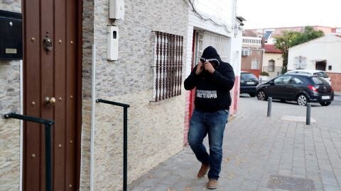 Vivienda del barrio sevillano de Amate donde reside Jos&eacute; &Aacute;ngel Prenda, uno de los cinco integrantes de 'La Manada' 