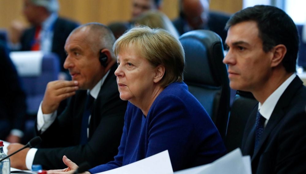 La España que madruga: el acuerdo de los líderes de la Unión Europea, en varias portadas La España que madruga: el acuerdo de los líderes de la Unión Europea, en varias portadas