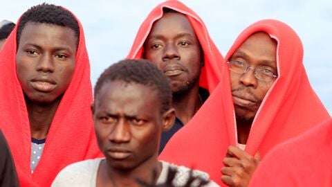 Inmigrantes rescatados en el Estrecho