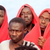 Inmigrantes rescatados en el Estrecho