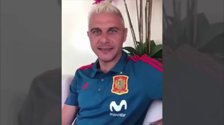 El chistaco de Joaquín para calentar el España-Marruecos: "Un amigo estaba obsesionado con el fútbol y le dejó la parienta..." El chistaco de Joaquín para calentar el España-Marruecos: "Un amigo estaba obsesionado con el fútbol y le dejó la parienta..."
