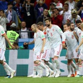 La selección española celebra un gol