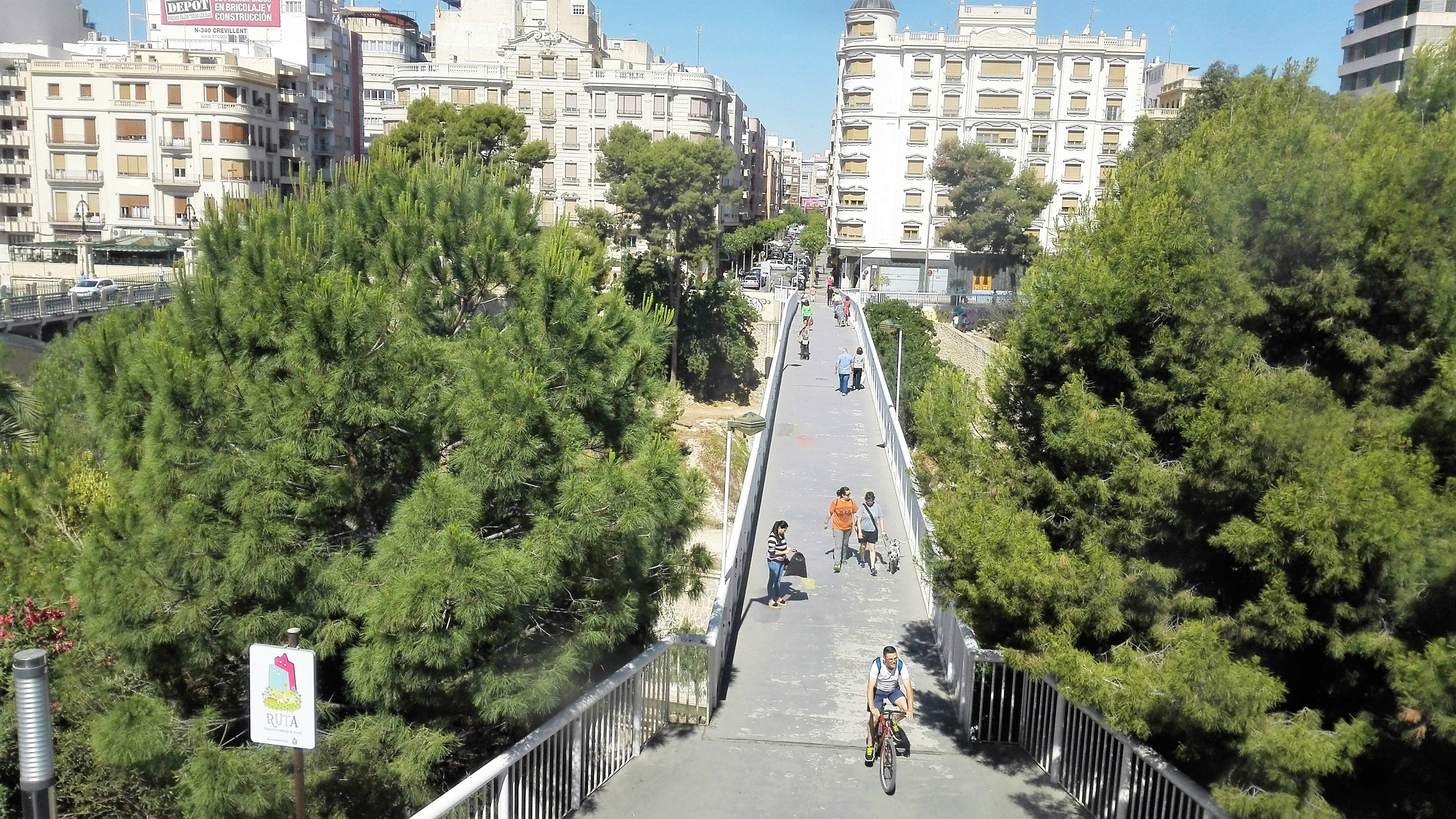 El verano no da tregua en Elche, Crevillent y Santa Pola El verano no da tregua en Elche, Crevillent y Santa Pola