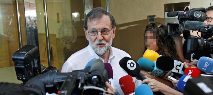 El expresidente del Gobierno, Mariano Rajoy, a su llegada para incorporase en Santa Pola, a su plaza como registrador de la propiedad El expresidente del Gobierno, Mariano Rajoy, a su llegada para incorporase en Santa Pola, a su plaza como registrador de la propiedad