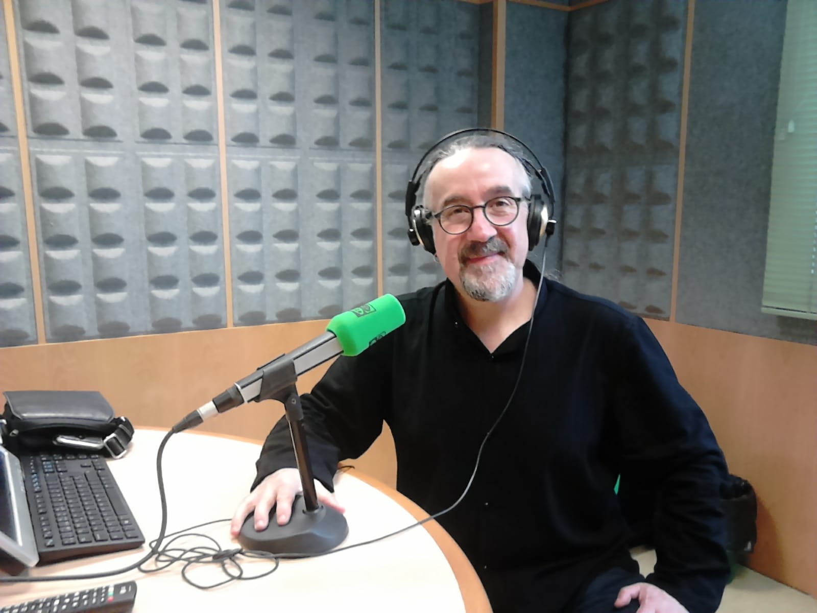 Bieto Romero presentanos o seo último disco Vieiras e Vierios. Historias de peregrinos Bieto Romero presentanos o seo último disco Vieiras e Vierios. Historias de peregrinos