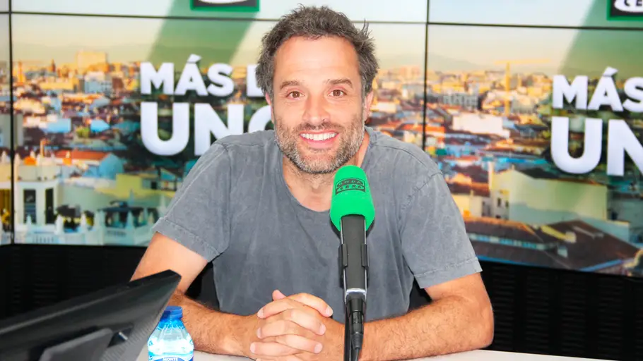 Daniel Guzmán en los estudios de Onda Cero Daniel Guzmán en los estudios de Onda Cero