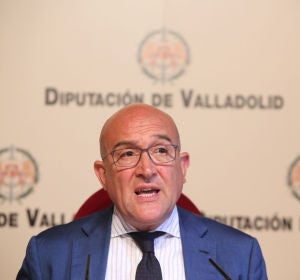 El presidente de la Diputación de Valladolid, Jesús Julio Carnero, hace balance de las actuaciones realizadas durante estos tres años de mandato El presidente de la Diputación de Valladolid, Jesús Julio Carnero, hace balance de las actuaciones realizadas durante estos tres años de mandato