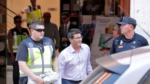 El alcalde de Ontinynet y presidente de la diputaci&oacute;n de Valencia, Jorge Rodr&iacute;guez