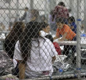 Niños enjaulados en la frontera de EEUU Niños enjaulados en la frontera de EEUU