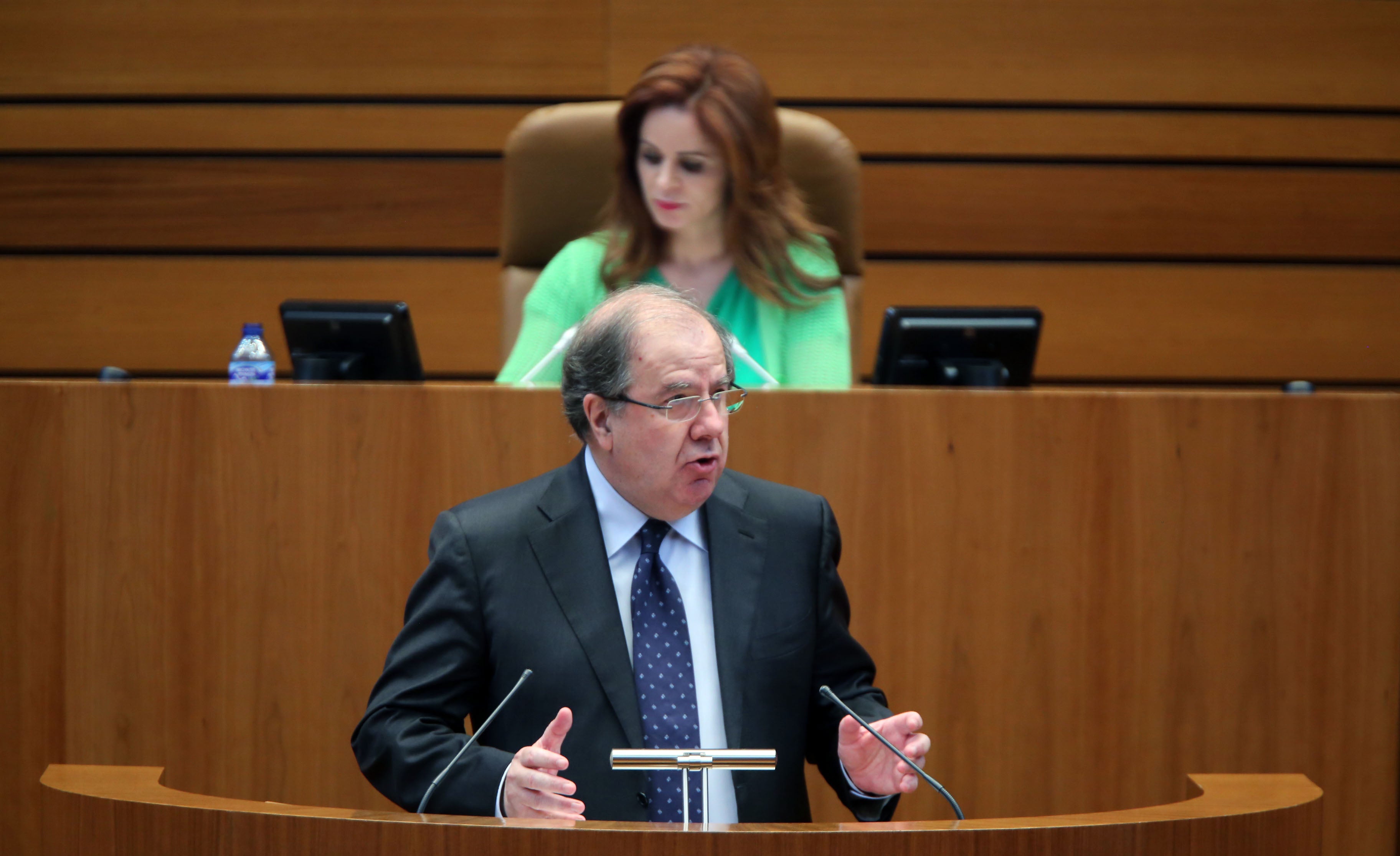 Herrera achaca el fracaso de la integración de las cajas a sus directivos Herrera achaca el fracaso de la integración de las cajas a sus directivos