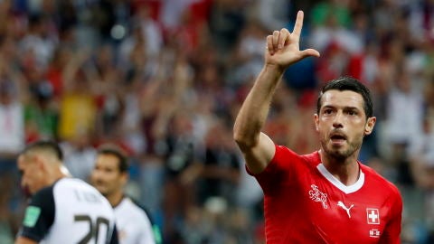 Dzemaili celebra su gol ante Costa Rica