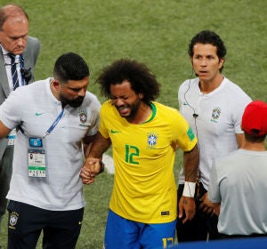 Marcelo se retira lesionado en el partido de Brasil Marcelo se retira lesionado en el partido de Brasil