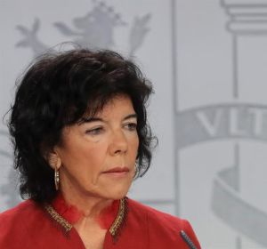 Isabel Celaá durante la rueda de prensa tras el Consejo de Ministros Isabel Celaá durante la rueda de prensa tras el Consejo de Ministros